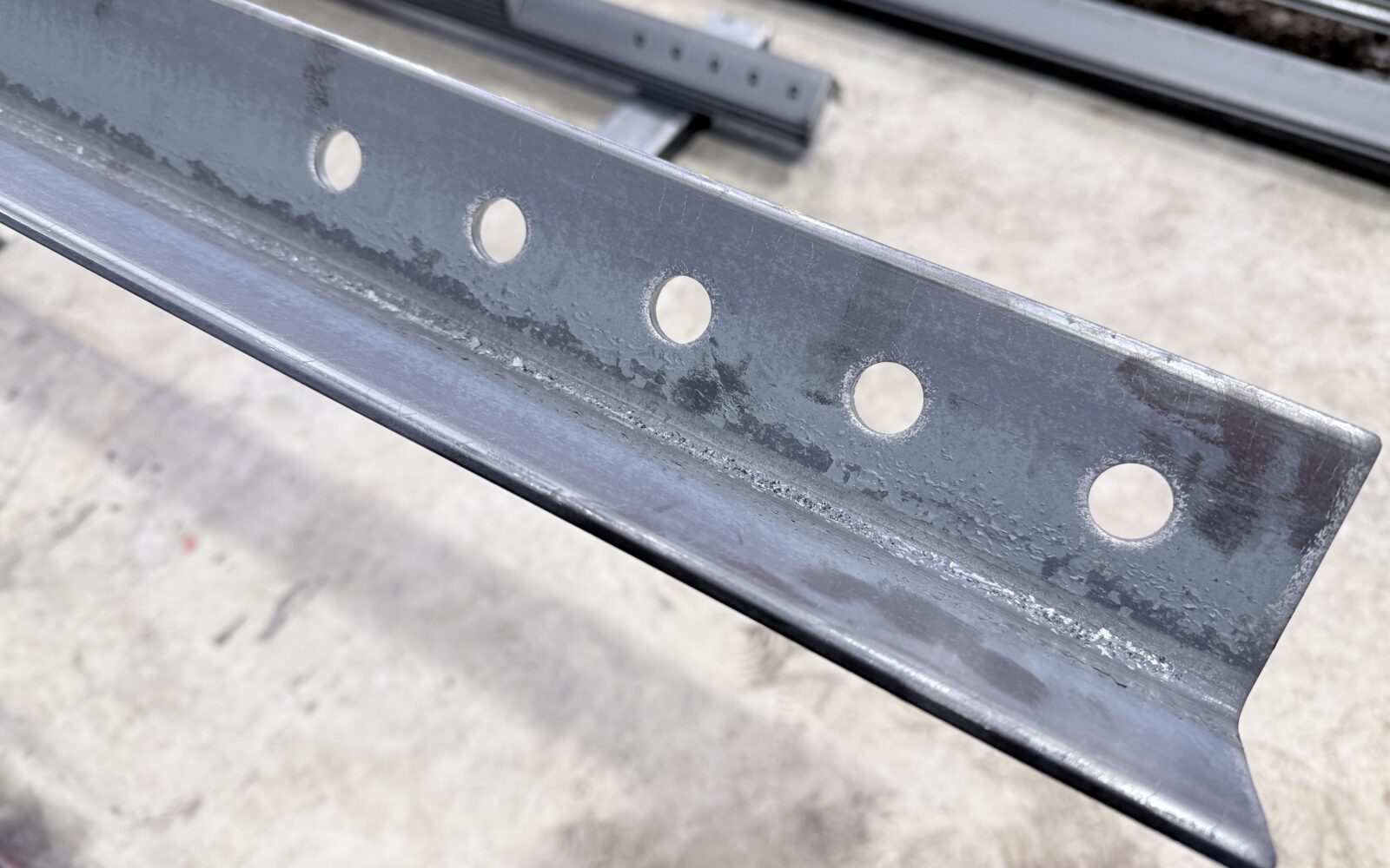 アングルブレース